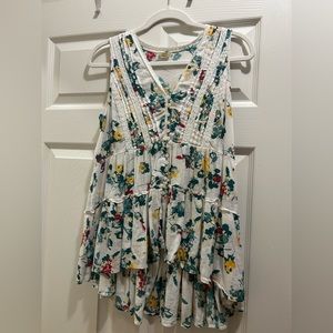 Barely worn, super cute, summer top